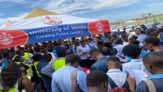 prospective students apply for University of Venda bursaries