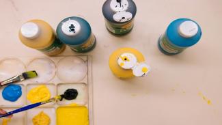 paint and paint brushes